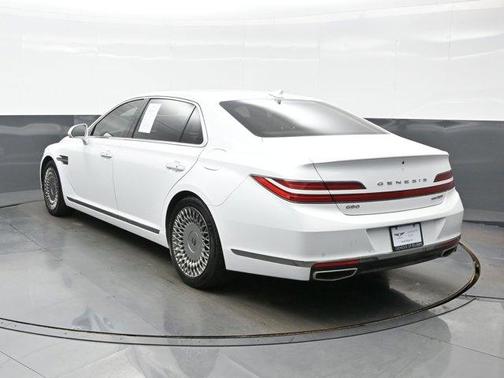 Uyuni White 2020 Genesis G90 3.3T Premium
