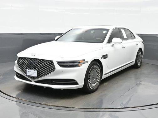 Uyuni White 2020 Genesis G90 3.3T Premium
