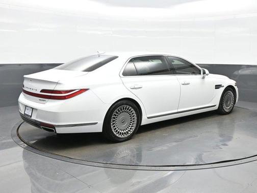 Uyuni White 2020 Genesis G90 3.3T Premium