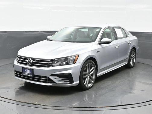Reflex Silver Metallic 2017 Volkswagen Passat 1.8T R-Line