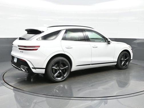 Uyuni White 2026 Genesis GV70 3.5T Sport Prestige