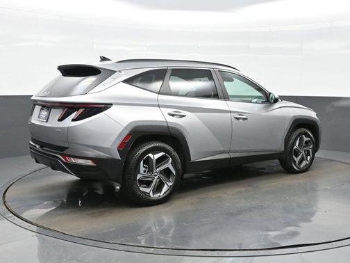 Shimmering Silver 2023 Hyundai TUCSON SEL
