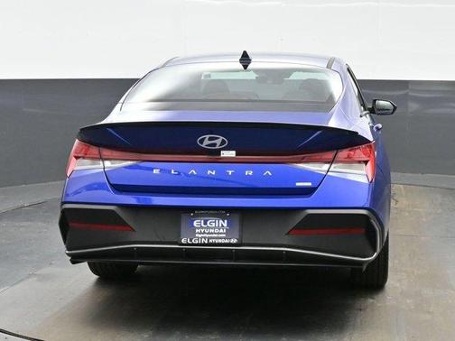 2025 Hyundai ELANTRA HEV SEL