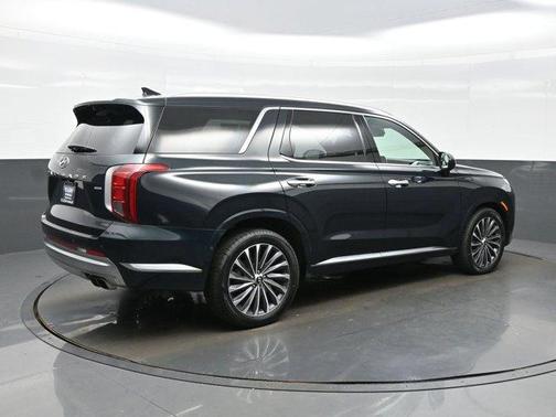 Emerald 2023 Hyundai PALISADE Calligraphy