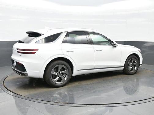 2026 Genesis GV70 2.5T