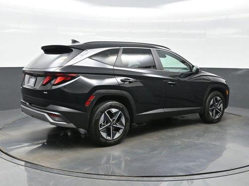 Phantom Black 2025 Hyundai TUCSON SEL