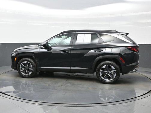 Phantom Black 2025 Hyundai TUCSON SEL