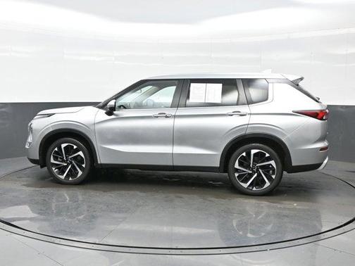 2023 Mitsubishi Outlander SE Special Edition