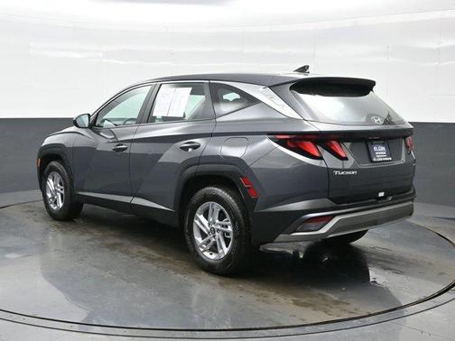 2026 Hyundai TUCSON SE