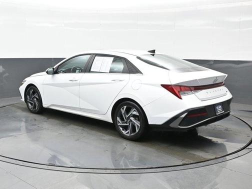 2025 Hyundai ELANTRA HEV Limited