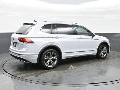 2019 Volkswagen Tiguan 2.0T SEL R-Line