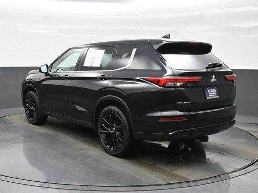 2022 Mitsubishi Outlander Black Edition