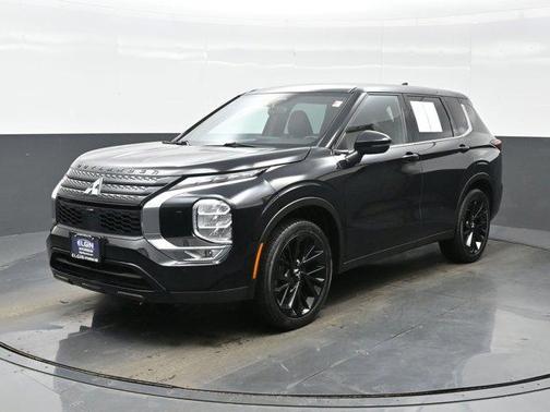2022 Mitsubishi Outlander Black Edition
