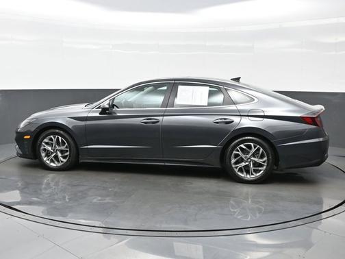 2022 Hyundai SONATA SEL