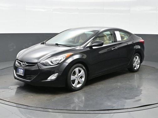 Phantom Black Metallic 2013 Hyundai ELANTRA GLS