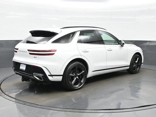 Uyuni White 2026 Genesis GV70 2.5T Sport Prestige