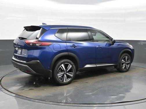 2022 Nissan Rogue SL