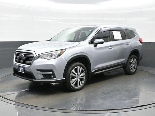 Ice Silver Metallic 2020 Subaru Ascent Limited 8-Passenger