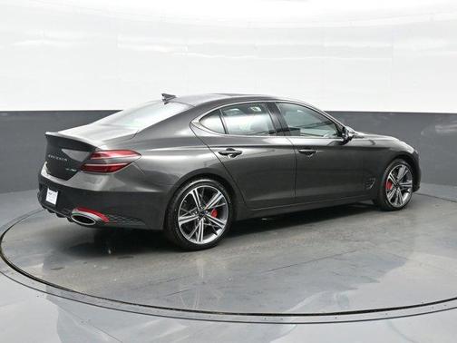 Makalu Gray 2025 Genesis G70 3.3T Sport Advanced