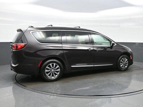 2019 Chrysler Pacifica Touring-L Plus
