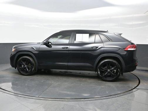 2022 Volkswagen Atlas Cross Sport 3.6 V6 SEL R-Line Black
