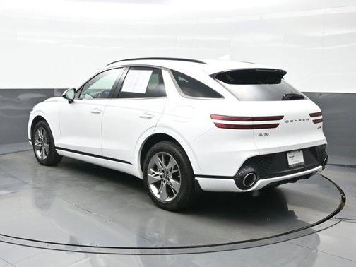 Uyuni White 2022 Genesis GV70 3.5T Sport