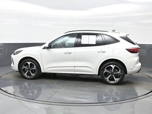 Star White 2023 Ford Escape ST-Line Elite