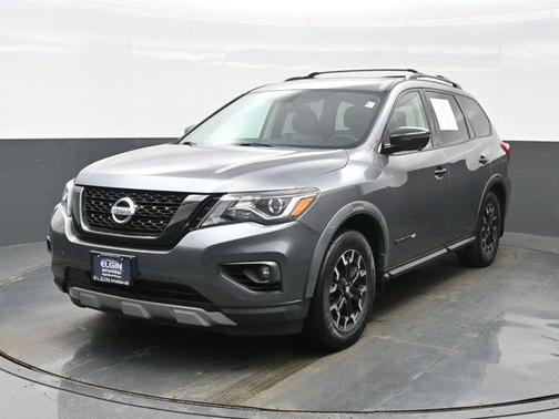 2020 Nissan Pathfinder SL