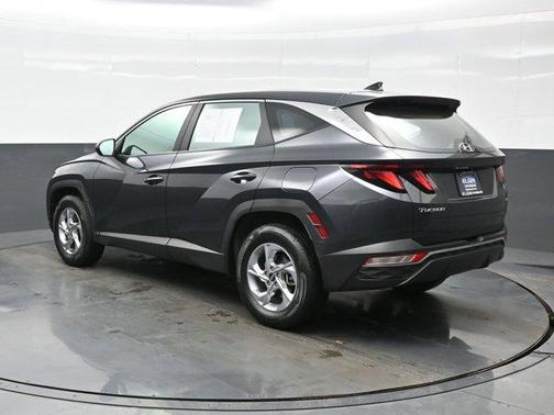 2022 Hyundai TUCSON SE