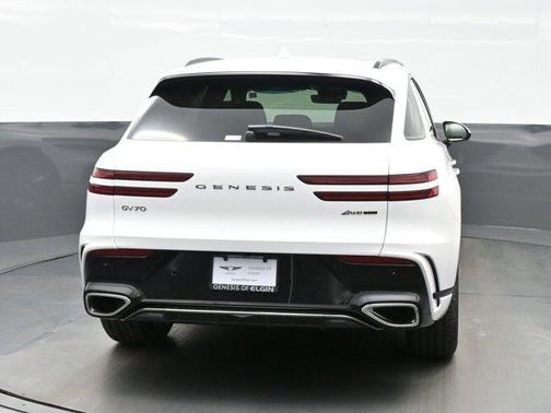 Uyuni White 2026 Genesis GV70 3.5T Sport Prestige
