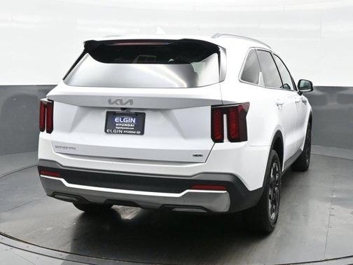 Glacial White Pearl 2024 Kia Sorento S
