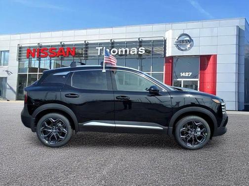 Super Black 2026 Nissan Kicks SR