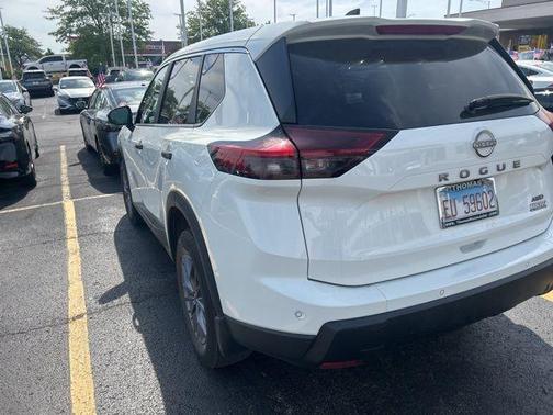 Glacier White 2024 Nissan Rogue S