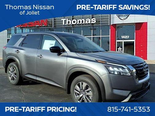 2025 Nissan Pathfinder S