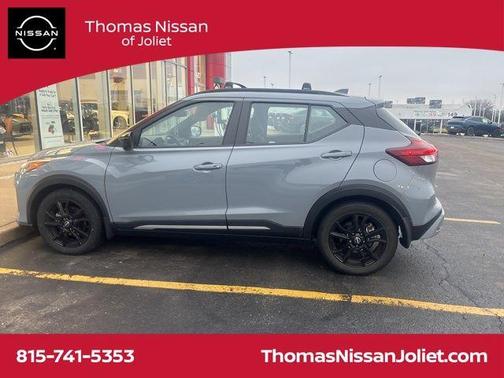 2023 Nissan Kicks SR