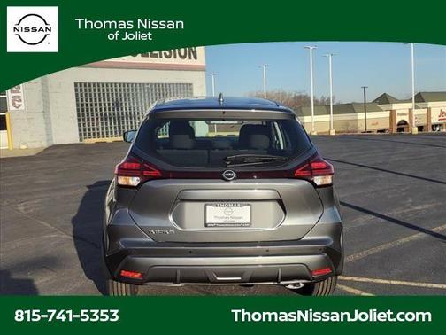 2025 Nissan Kicks S