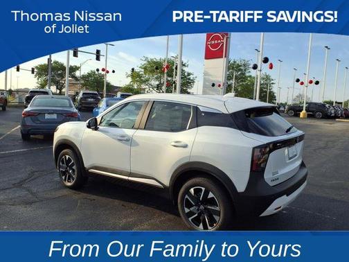 2025 Nissan Kicks SV