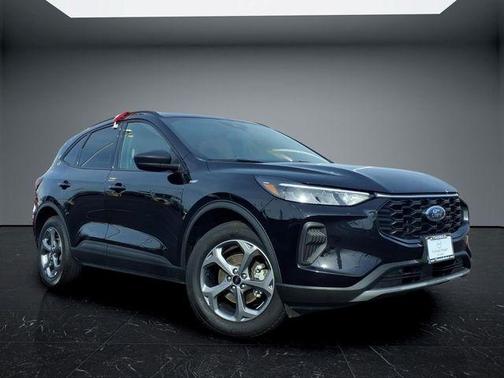 Black Metallic 2025 Ford Escape ST-Line