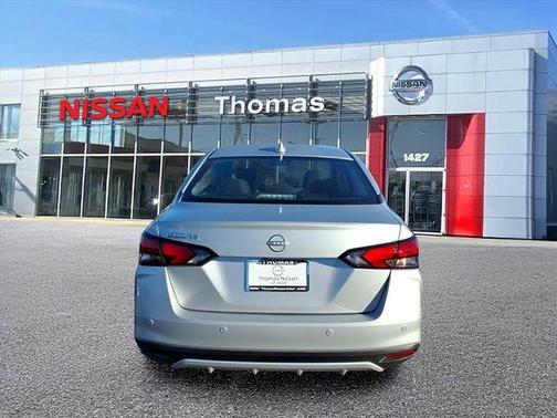 Brilliant Silver Metallic 2025 Nissan Versa 1.6 SV