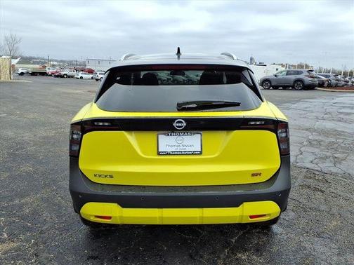 2026 Nissan Kicks SR
