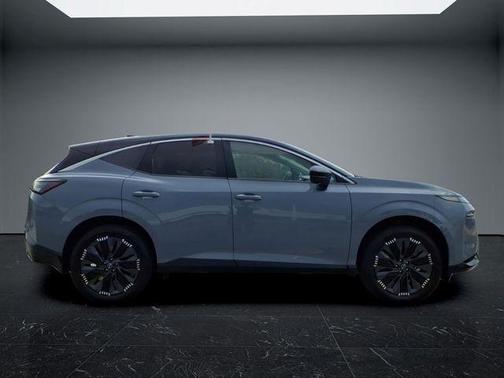 Boulder Gray 2026 Nissan Murano Platinum
