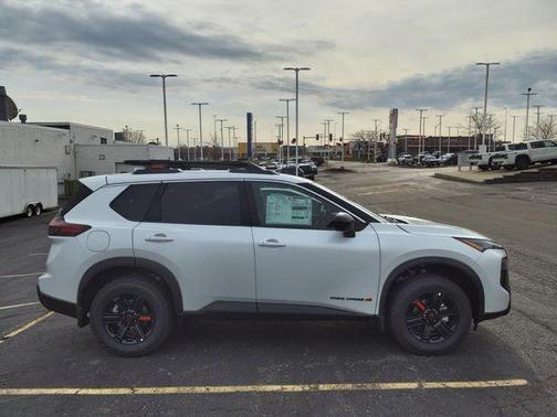2025 Nissan Rogue Rock Creek