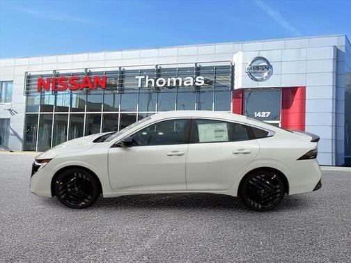 Aspen White 2026 Nissan Sentra SR