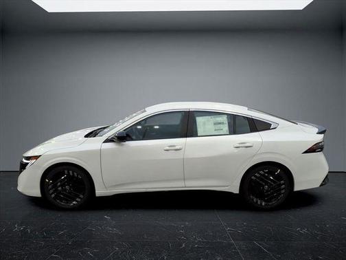 Aspen White 2026 Nissan Sentra SR