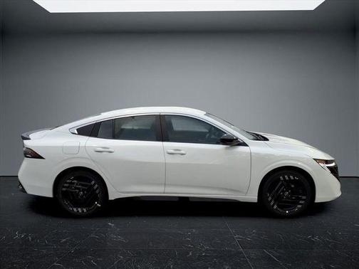 Aspen White 2026 Nissan Sentra SR