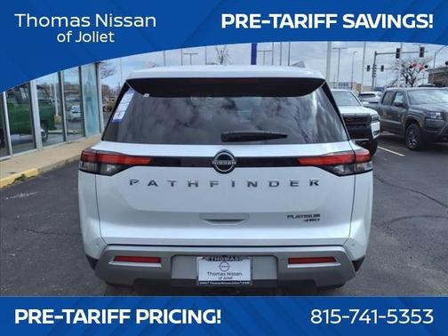 2025 Nissan Pathfinder Platinum