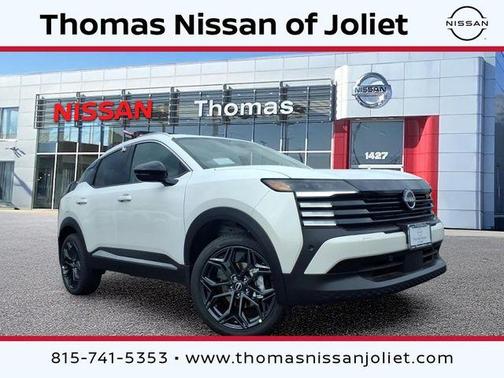 Aspen White Tricoat 2026 Nissan Kicks SR