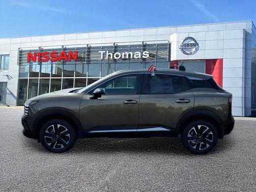 Canyon Bronze M 2026 Nissan Kicks SV