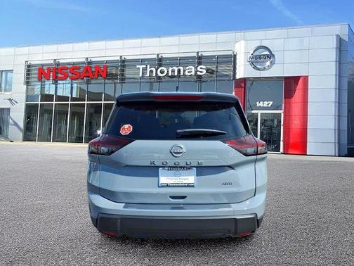Boulder Gray Metallic 2026 Nissan Rogue SV
