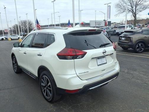 2020 Nissan Rogue SL